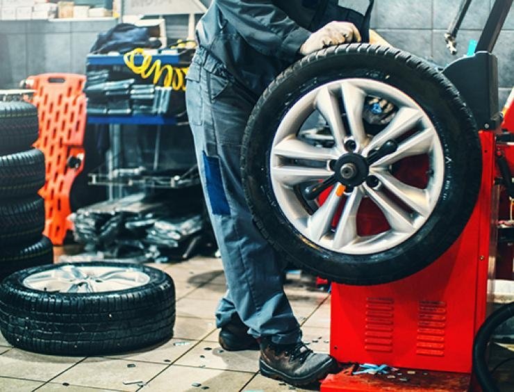 Kunnen RFT-banden op een voertuig zonder TPMS worden gemonteerd?